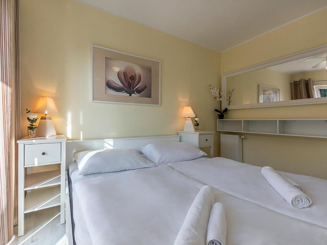 Vacationclub - Rezydencja Bursztyn Apartament 31 Свиноуйсьце Экстерьер фото